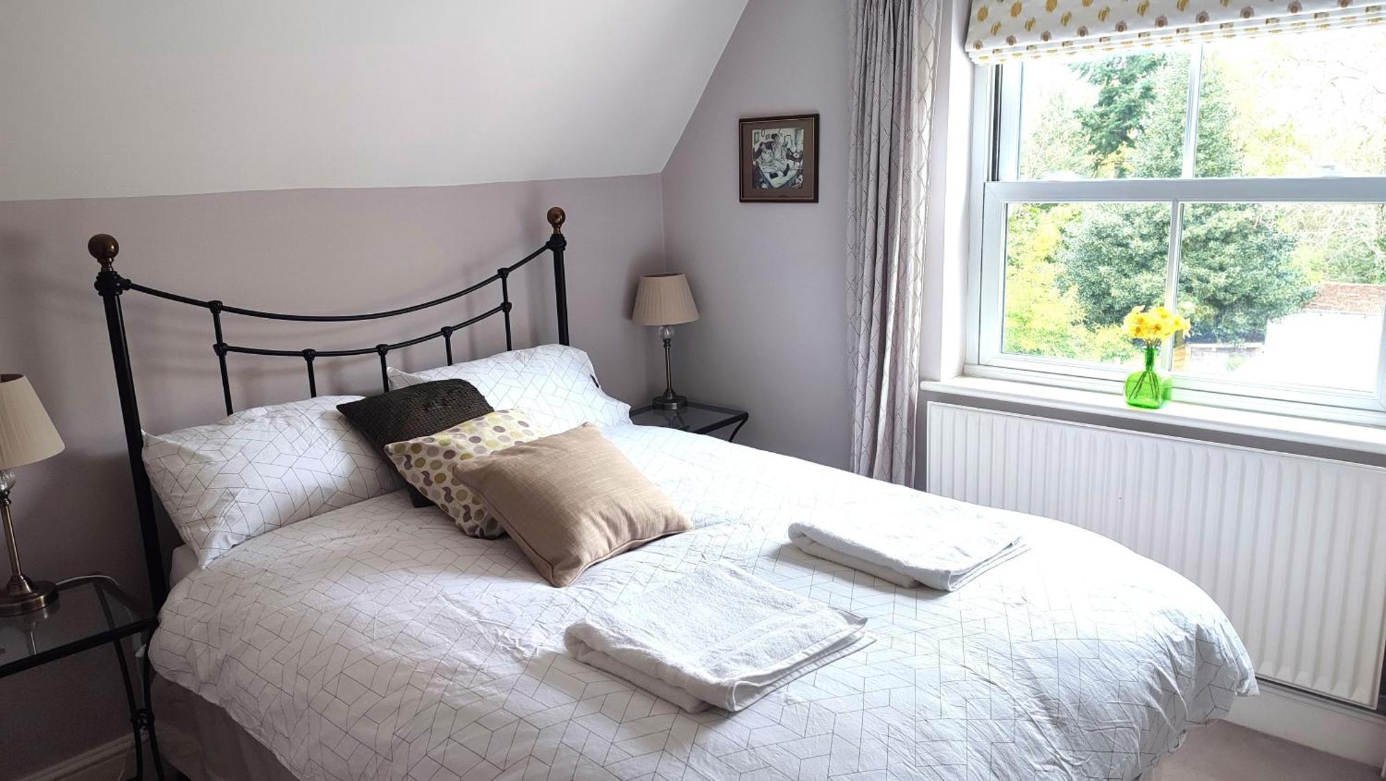 3 Bedroom Cottage In Sunninghill, Ascot 외부 사진